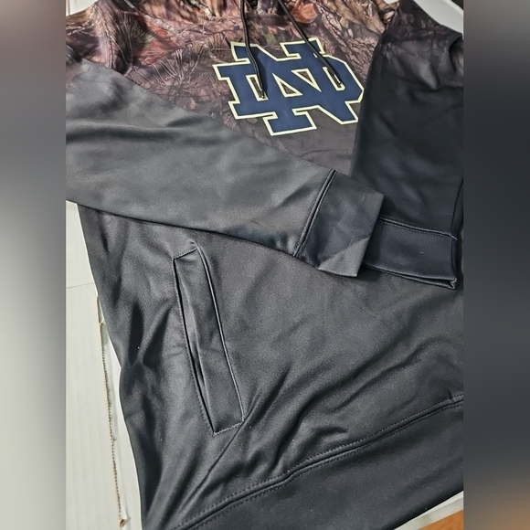 Notre Dame Fighting Irish Colosseum Black Mossy Oak Pullover Hoodie Men's Large - Picture 6 of 9